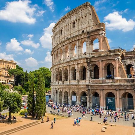 Stylish Apartment Rome Air Conditionig Wifi Tv 50 Metro 4 Minutes Away Eksteriør bilde