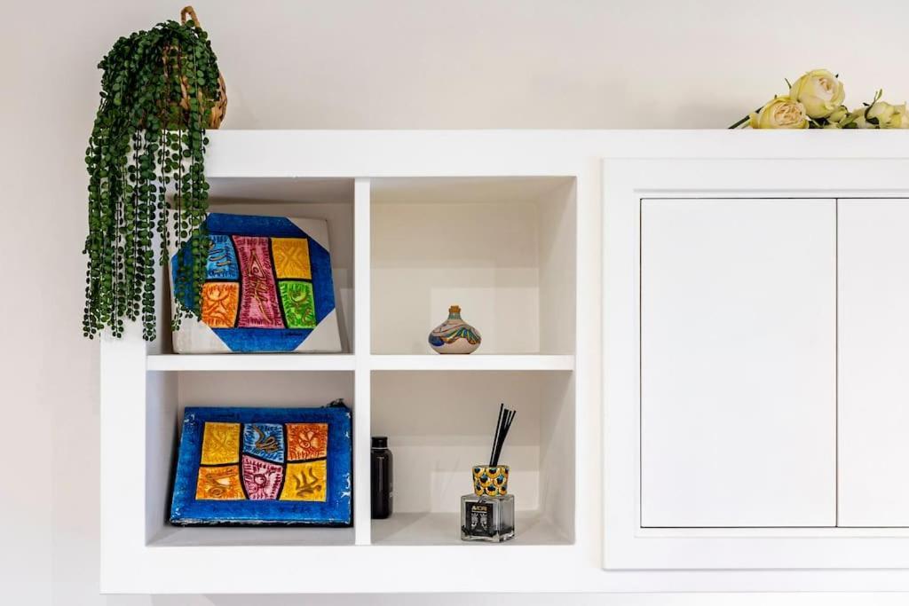 Stylish Apartment Rome Air Conditionig Wifi Tv 50 Metro 4 Minutes Away Eksteriør bilde