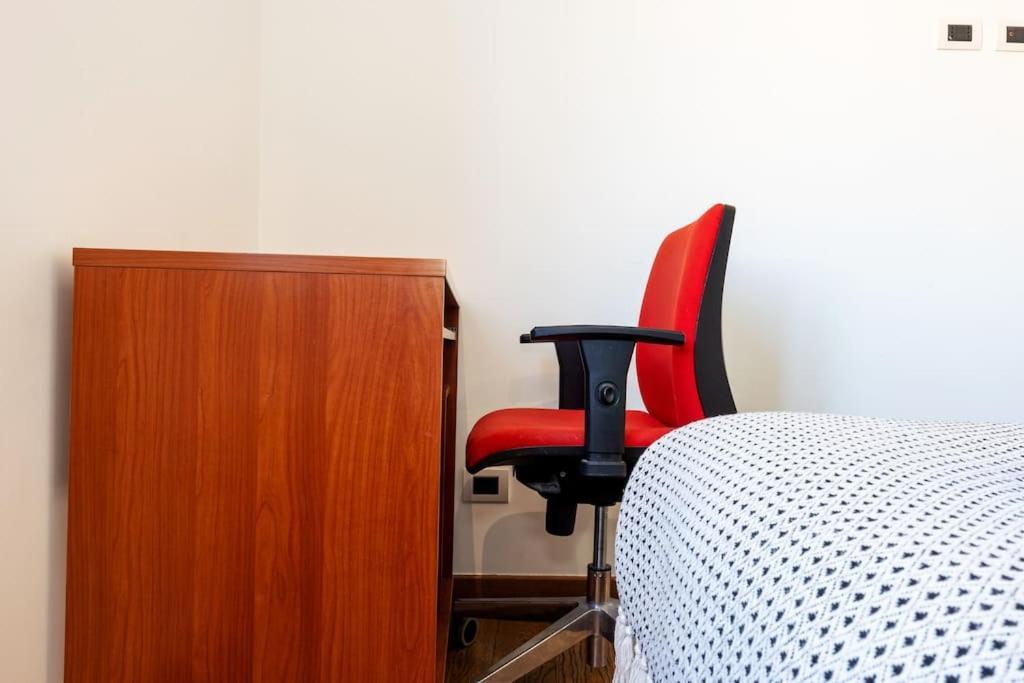 Stylish Apartment Rome Air Conditionig Wifi Tv 50 Metro 4 Minutes Away Eksteriør bilde