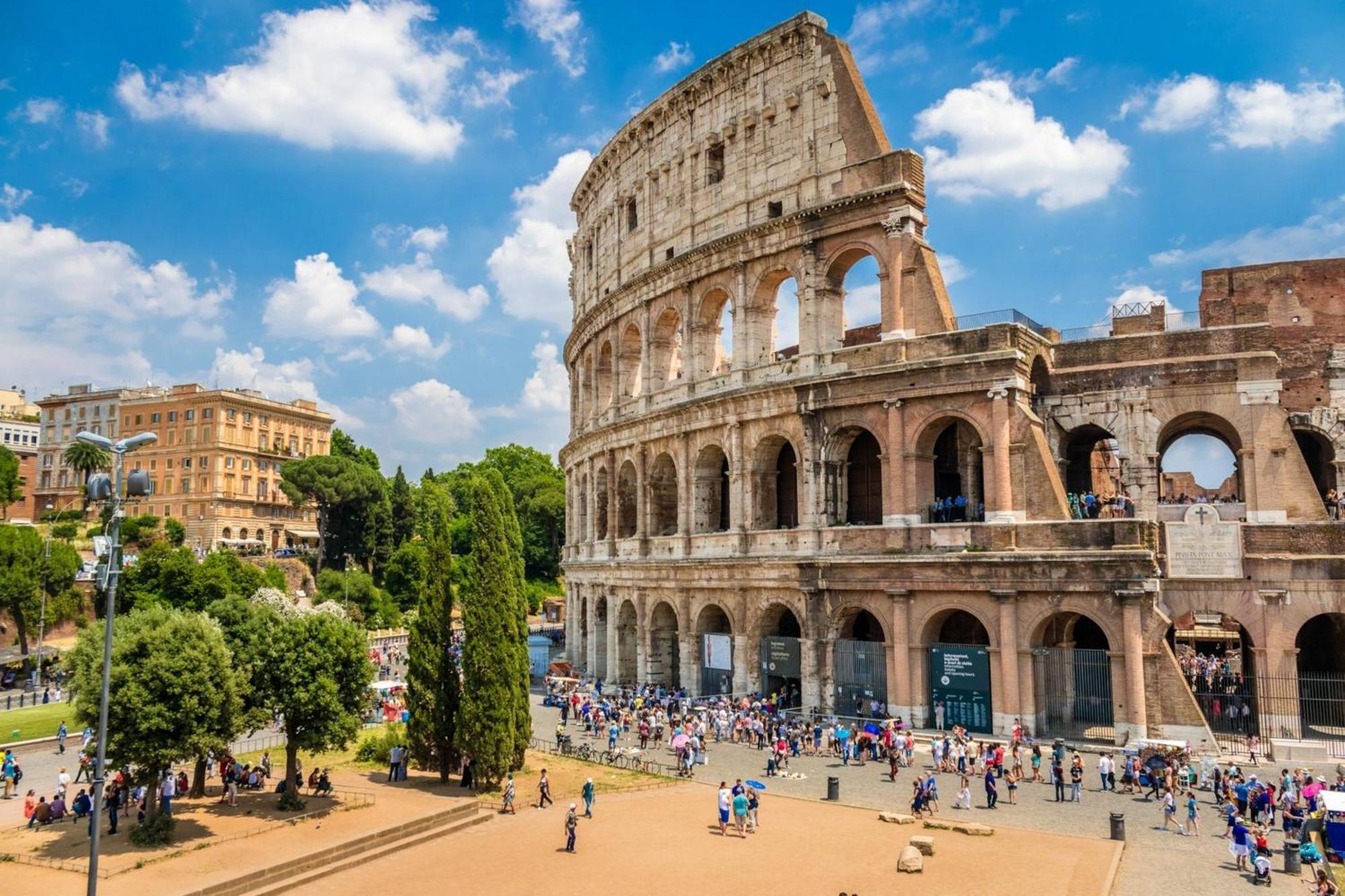 Stylish Apartment Rome Air Conditionig Wifi Tv 50 Metro 4 Minutes Away Eksteriør bilde
